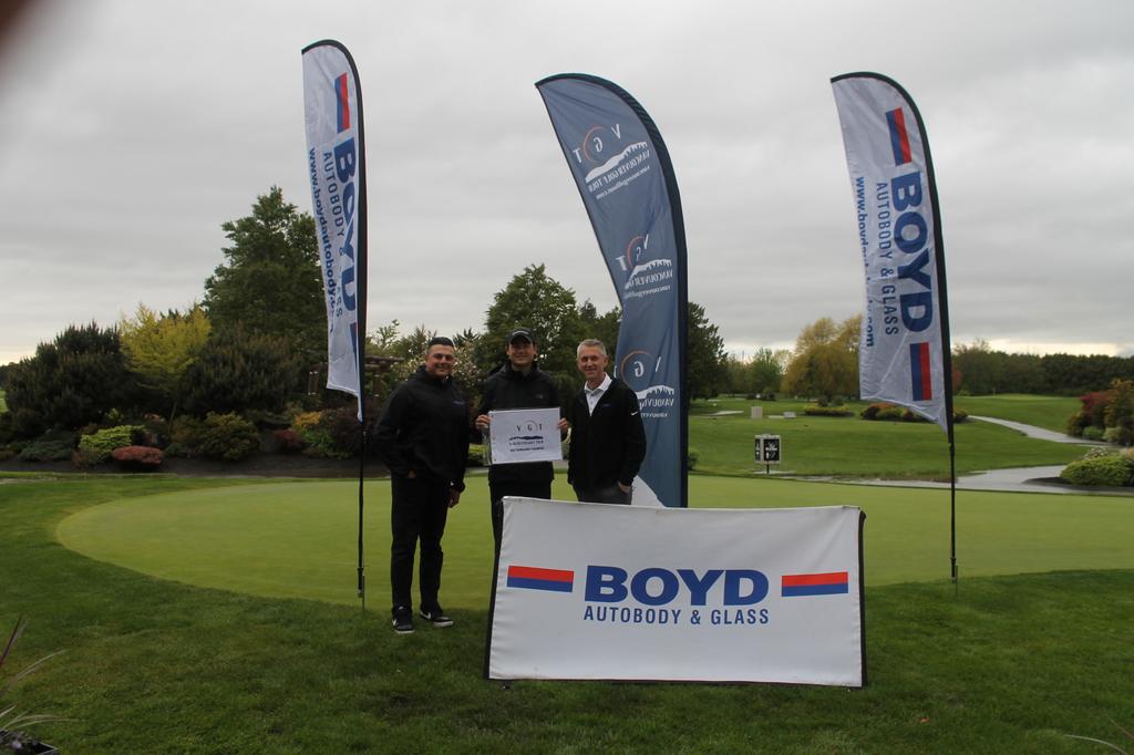 vancouvergolf's tweet photo. Huge ππ to @meadowgardensgc Ethan Posthumus' win @BoydAutobody @VanGolfTour Spring Champs @UniversityGolf @MayfairLakes !
Ethan played amazing golf in brutally tough conditions!
Huge thx @BoydAutobody & host courses 4 the huge support of our event!
#bringittoboyd #boydautobody https://t.co/k0na5FwSga