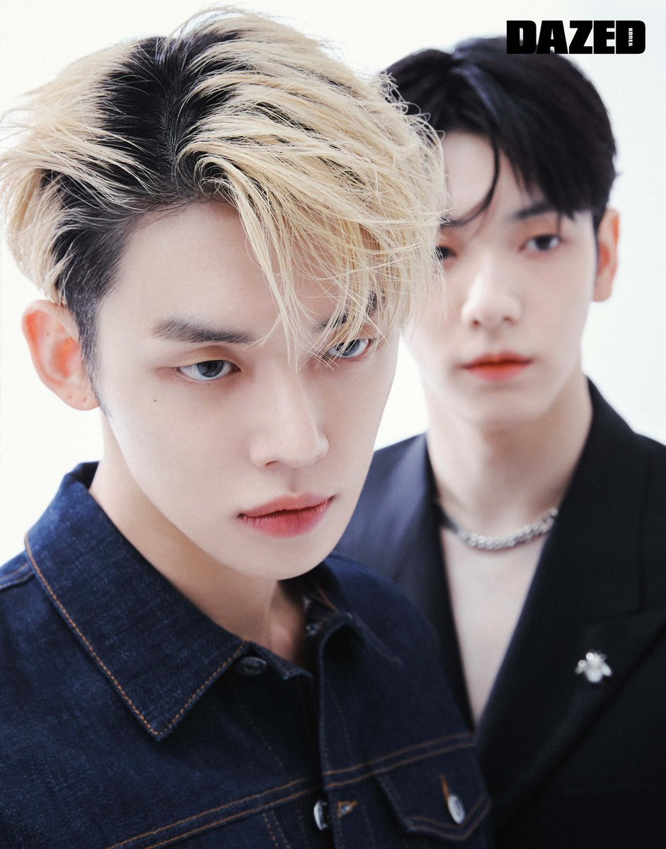 ___ashtrayyy's tweet photo. Tấm này đỉnh dữ dội! 😱😱😱
#투모로우바이투게더 #DIORBEAUTY #DIORADDICT #DIORADDICTLIPTINT #DIORLIPTINT #TXT https://t.co/k4lrJP5JSh