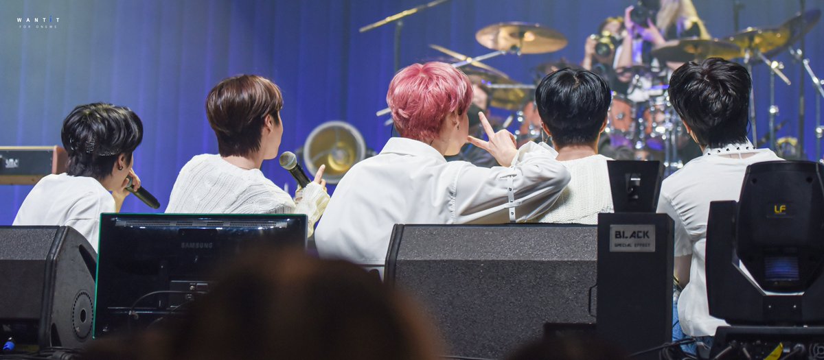 wantit_onewe's tweet photo. 220515 O! NEW E!volution II Encore
#원위 #ONEWE 
#강현 #용훈 #하린 #동명 #키아
#3rdOrbitWithONEWE https://t.co/la0zLLOR2n