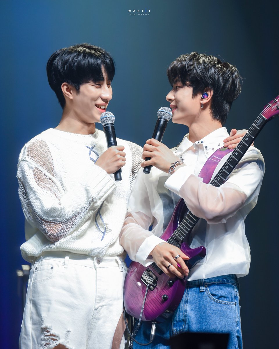wantit_onewe's tweet photo. 220515 O! NEW E!volution II Encore
#원위 #ONEWE 
#강현 #용훈 #하린 #동명 #키아
#3rdOrbitWithONEWE https://t.co/la0zLLOR2n