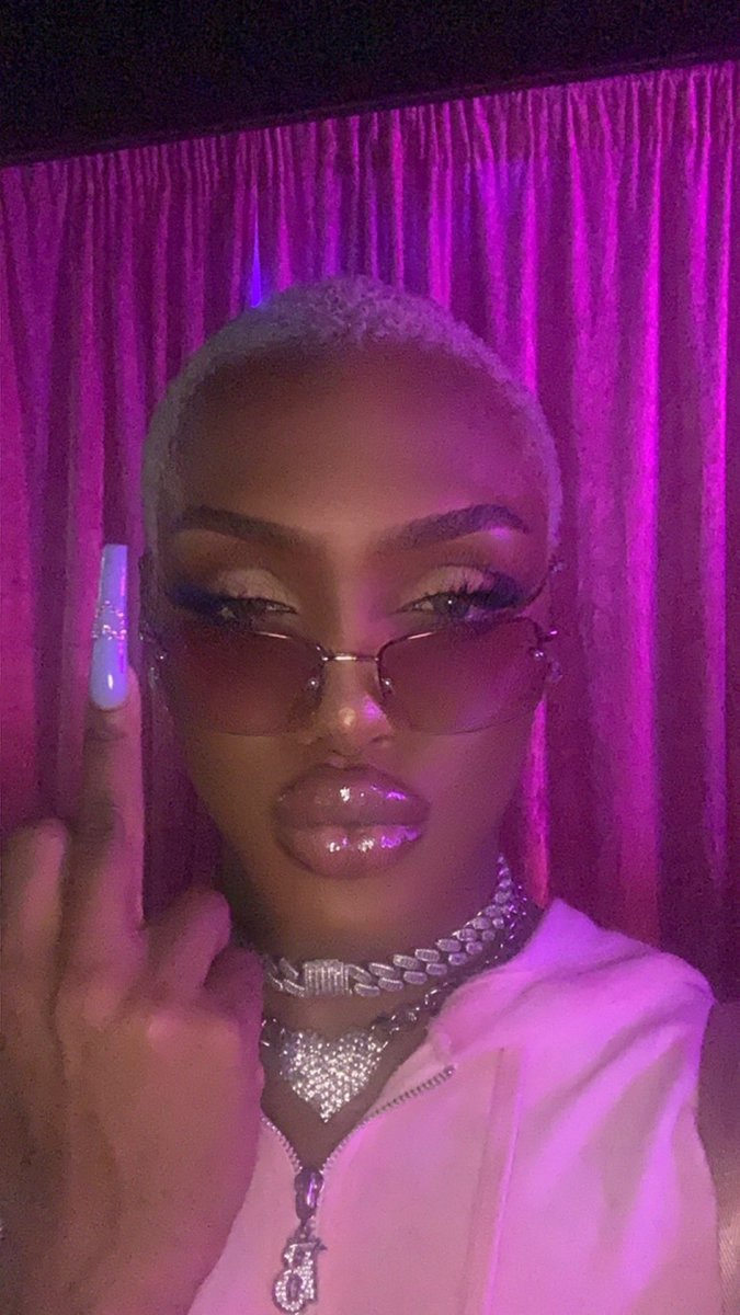 AllHaleQueenC's tweet photo. You just had to be there 💕
#BarbiexBratzParty https://t.co/QM5c64RdjP