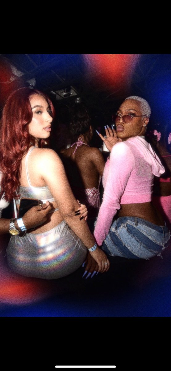 AllHaleQueenC's tweet photo. You just had to be there 💕
#BarbiexBratzParty https://t.co/QM5c64RdjP