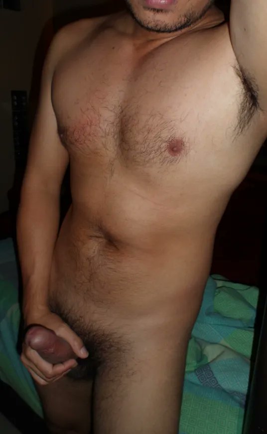 bryan0128m's tweet photo. Kain na...folllow me para makita nyo mga free hot vids coming very soon! https://t.co/EpTxup6BAh