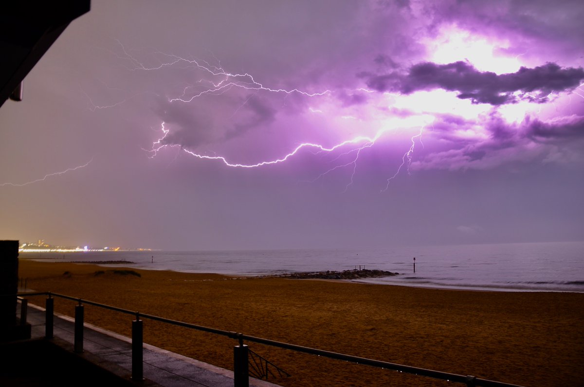 Bournemouthecho's tweet photo. Morning folks! what a wild storm that was last night🤯⚡️⚡️⚡️ thanks to everyone for tweeting pictures and footage. We have a story online about it this morning https://t.co/N7Q5kJWEaY (picture by Scott Elford) https://t.co/WI4ieAbtxO