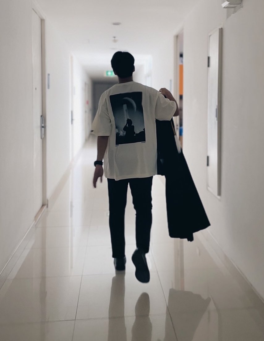 TonSHINOBUzzz's tweet photo. graduate 🚶🏻 @Astrostuffs_TH @bbrightvc  #Astrostuffsth #bbrightvc https://t.co/cZXnMLbniI