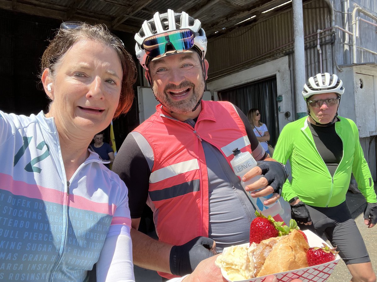 mary hawn tweet media