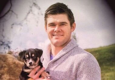 notmalkinego's tweet image. a rare chris kunitz appears 

rt for some game 7 overtime luck