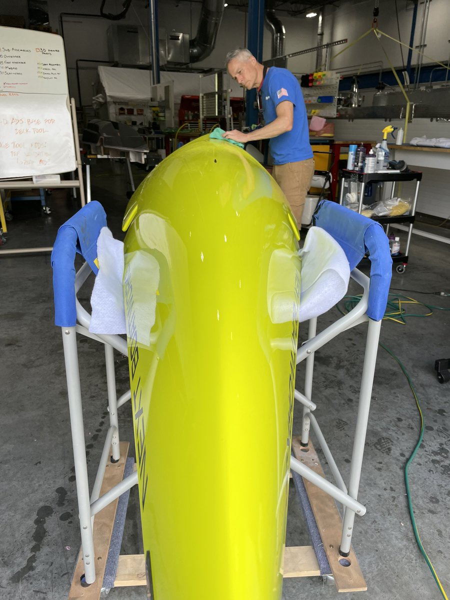 Rebelcoastalrow's tweet photo. Bringing the beautiful CITRUS @Rebelcoastalrow NEXTBOATWORKS C1X coastal rowing boat to its new home in Long Island. Many more fun waves ahead! #coastalrowing #rowing #custompaintcolor #wantoneofthese #rowingunleashed #gonecoastal https://t.co/T4PpTvDDVr