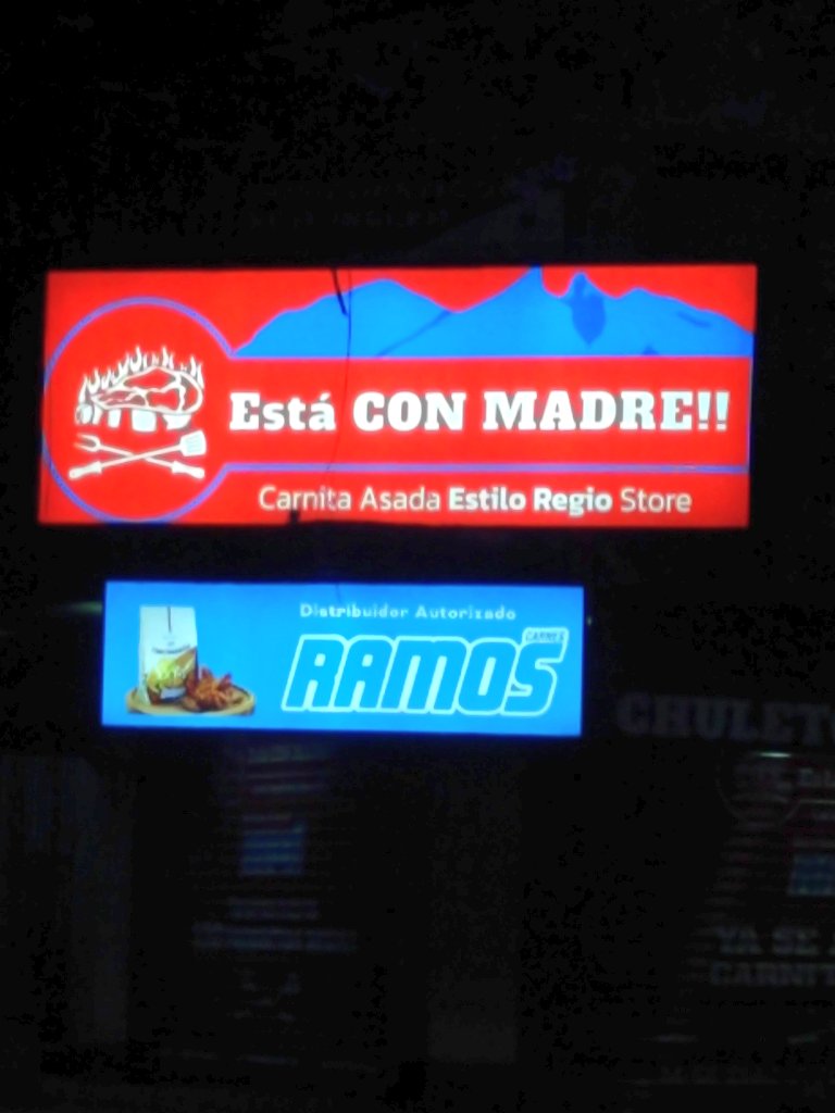 Circulando por la #CDMX nos encontramos esta pinshi shulada.

¿Cuál será la reacción de <a href="/robertito_tilo/">Roberto 🇺🇦</a> y de <a href="/imasweetmaker/">Aholy</a> ?