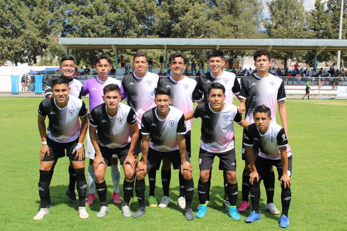 De #Queretaro para el mundo💙🤍Con la derrota de 1-2 en tiempo regular de los 4tos.de final de vuelta; <a href="/Titanesqro/">Titanes de Queretaro</a> deja su récord en la <a href="/LigaTDP/">Liga TDP</a> en 350 días sin conocer la derrota producto de 27 triunfos 6 empates, 110 goles a favor por tan solo 25 recibidos.