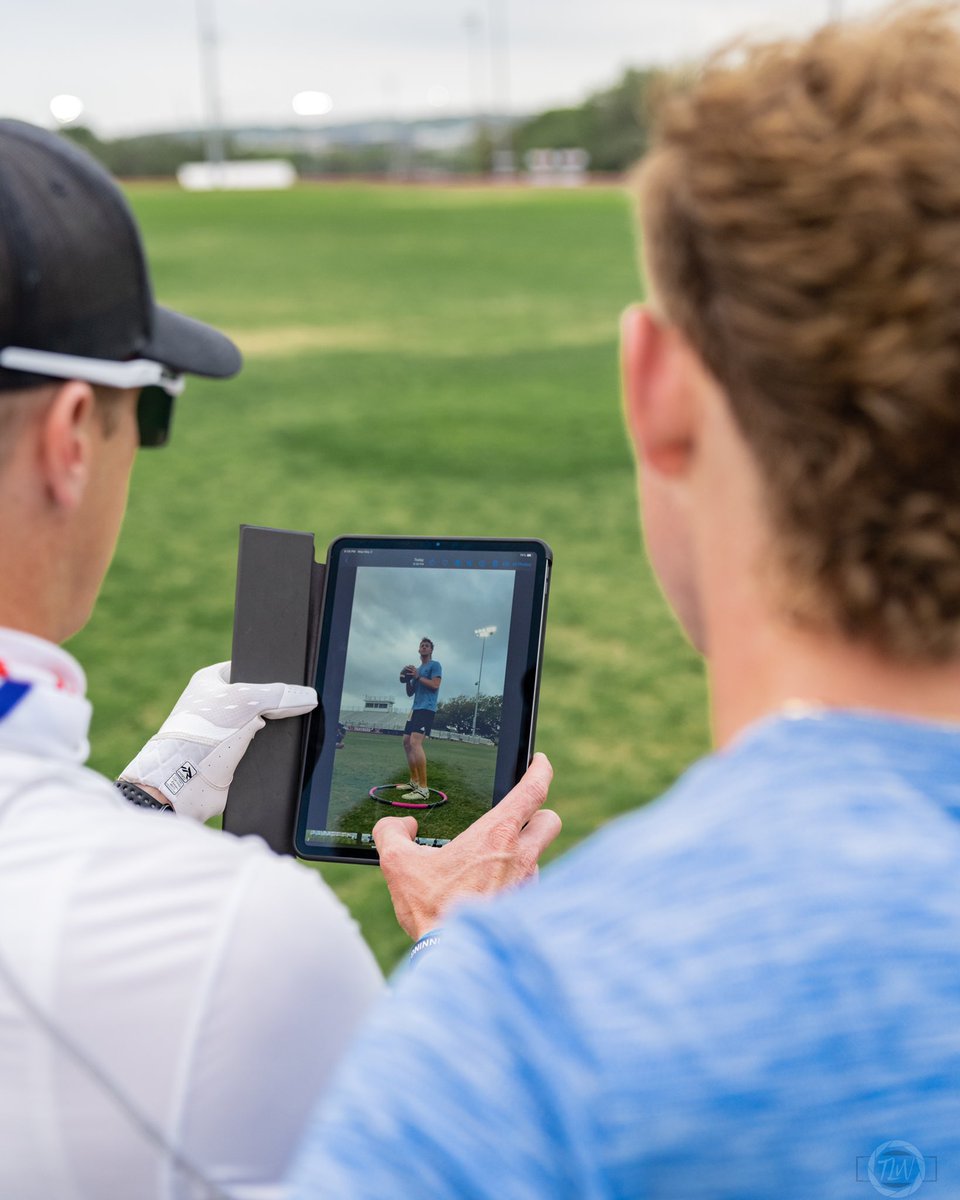 YVQBacademy tweet media