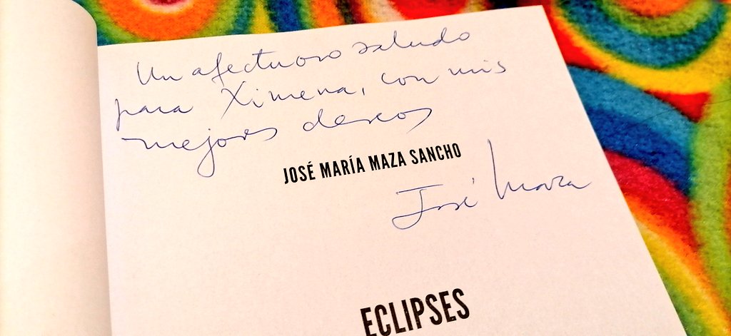 XimeArmingol's tweet photo. Los eclipses son cautivadores eventos astronómicos y astrológicos... recomiendo estos libros y aprovecho de recordar el buen momento cuanto el Profe Maza me firmó uno de sus libros 😃
#EclipseLunar2022 #EclipseLunarTotal #cienciaciudadana #seguiremirandoelcielo #flashazo https://t.co/rpx511St26