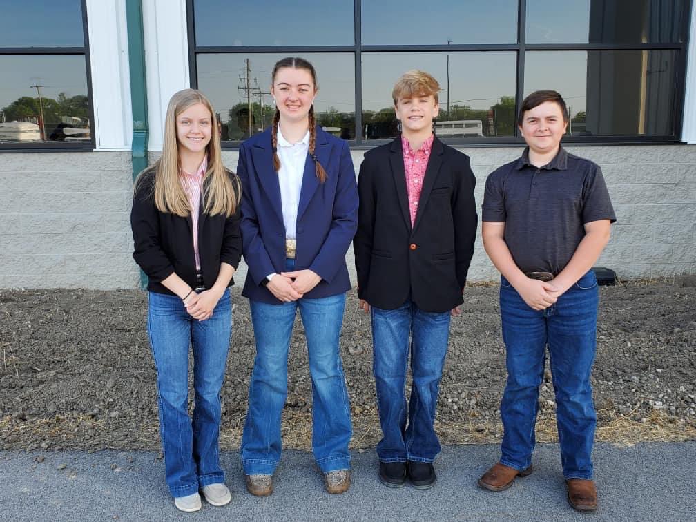 switzcoffa's tweet photo. It’s been a busy weekend for Switzerland County FFA members!From competing in the State Livestock Judging contest, to hosting a sheep and goat show, to camping at the leadership center and rounding out the weekend with the FFA Queen of Hearts contest this afternoon!! https://t.co/WDAhbSl6yD