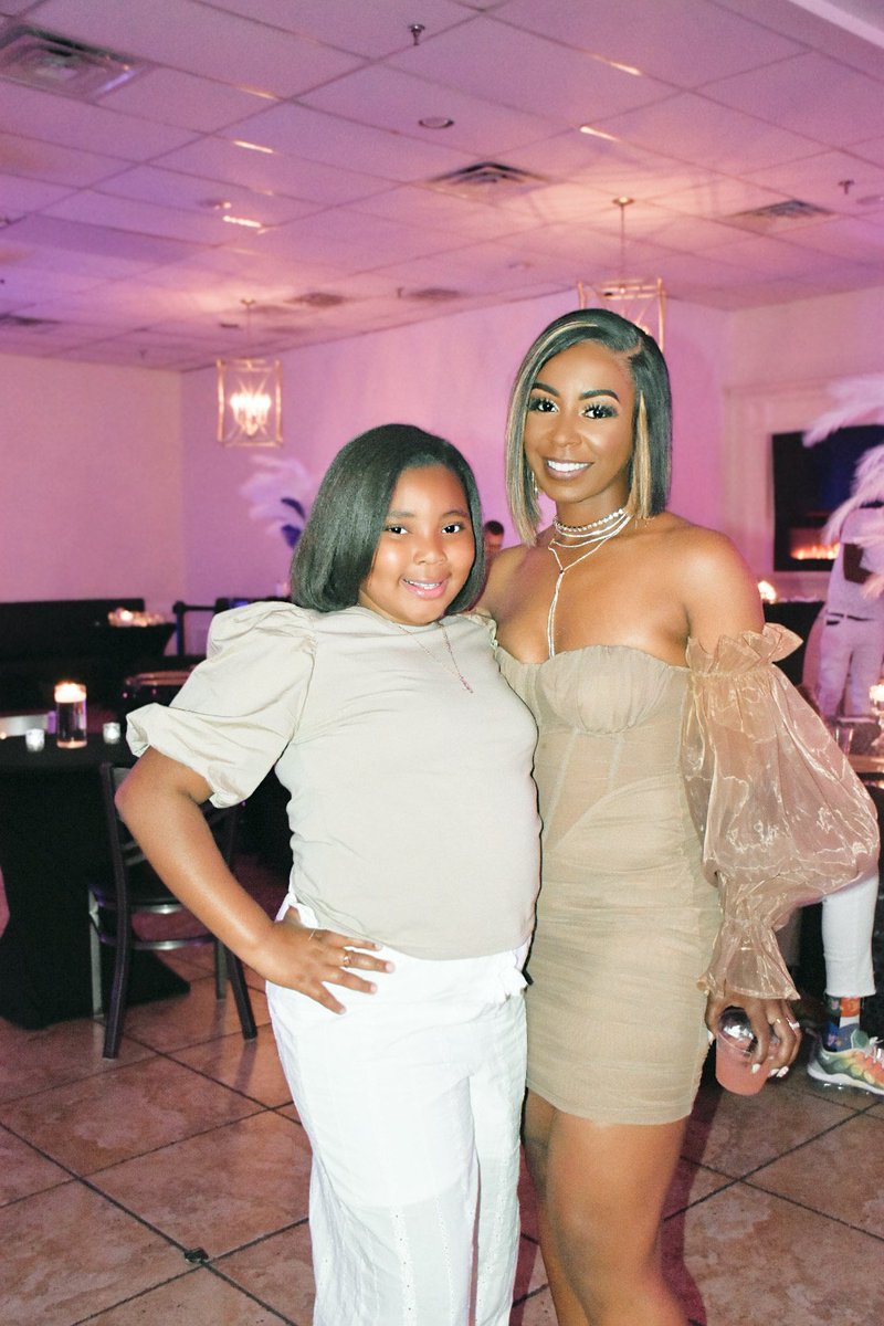 DaQueen_RL's tweet photo. Love this pic of me & babygirl 💕🤎#MGMW https://t.co/pERXuZPD8s