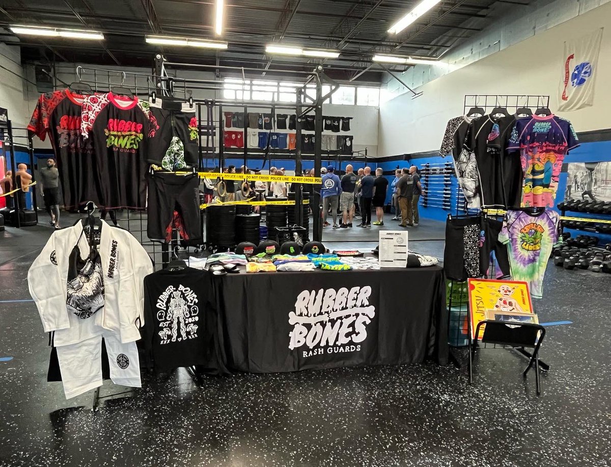 rubberbones_art's tweet photo. Successful day at the NE Submission Challenge! Love the atmosphere of these tournaments 🙏🔥 https://t.co/tIg4Xgeqh1
