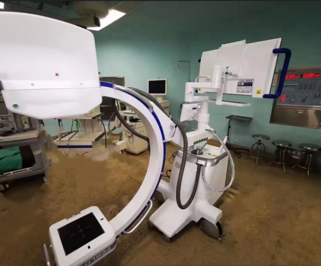 BerneyDeng's tweet photo. Compact design only need 1 square meter
​Dynamic FPD - larger view field and sharper
​images , the best choice for spinal surgery !
#xray #dynamic #operating #surgery #fluoroscopy https://t.co/7epMSnA3pb