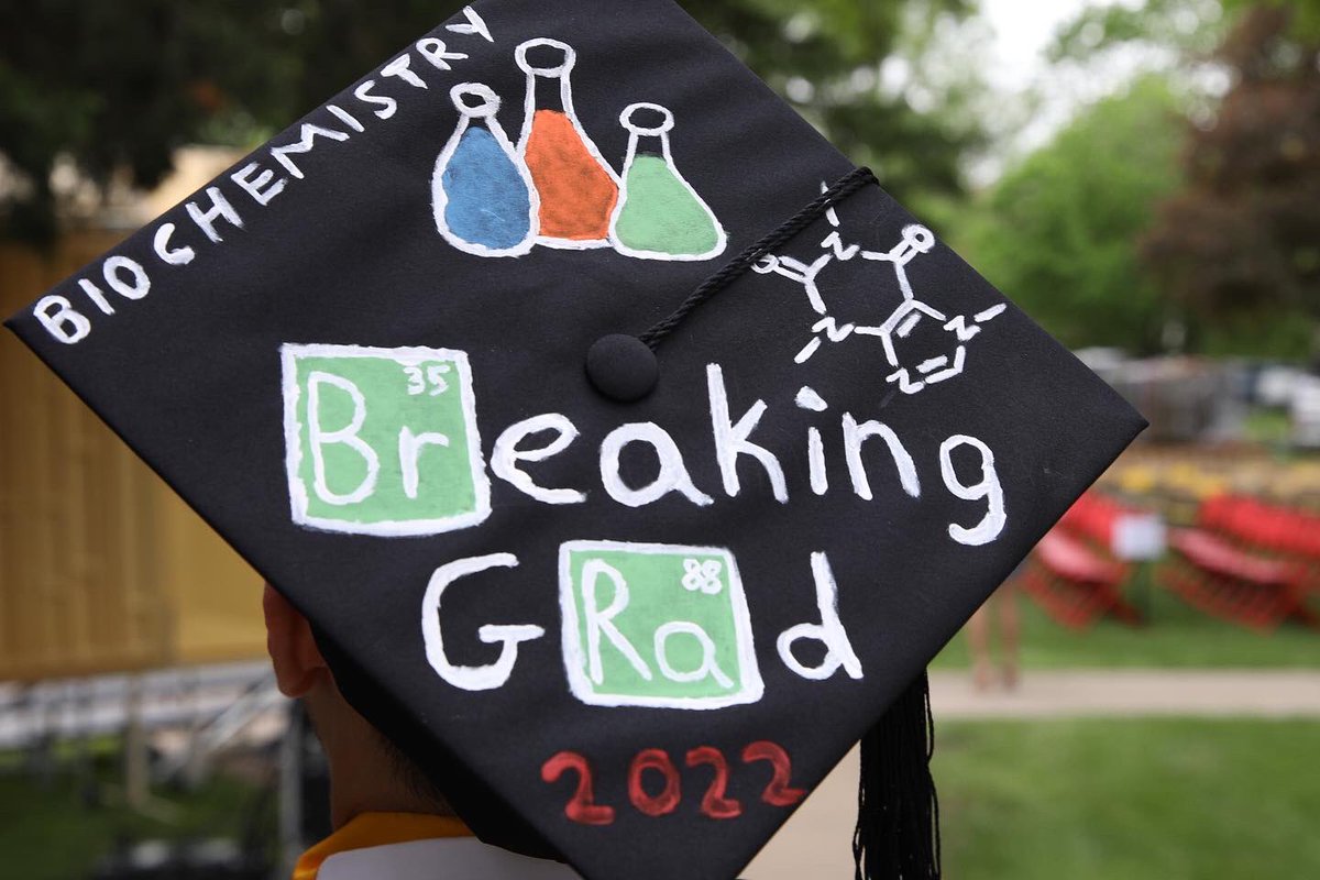 MonmouthCollege's tweet photo. As usual, Scots’ creativity was on display during Sunday’s Commencement ceremony. ❤️🏛❤️🎓 #RollScots #ItsGreatToBeAScot #Scots22 More mortar board art – along with more than 2,700 other photos from 2022 Commencement Weekend – are available here: https://t.co/UWOZD57AQc https://t.co/7gJrFXSFyU