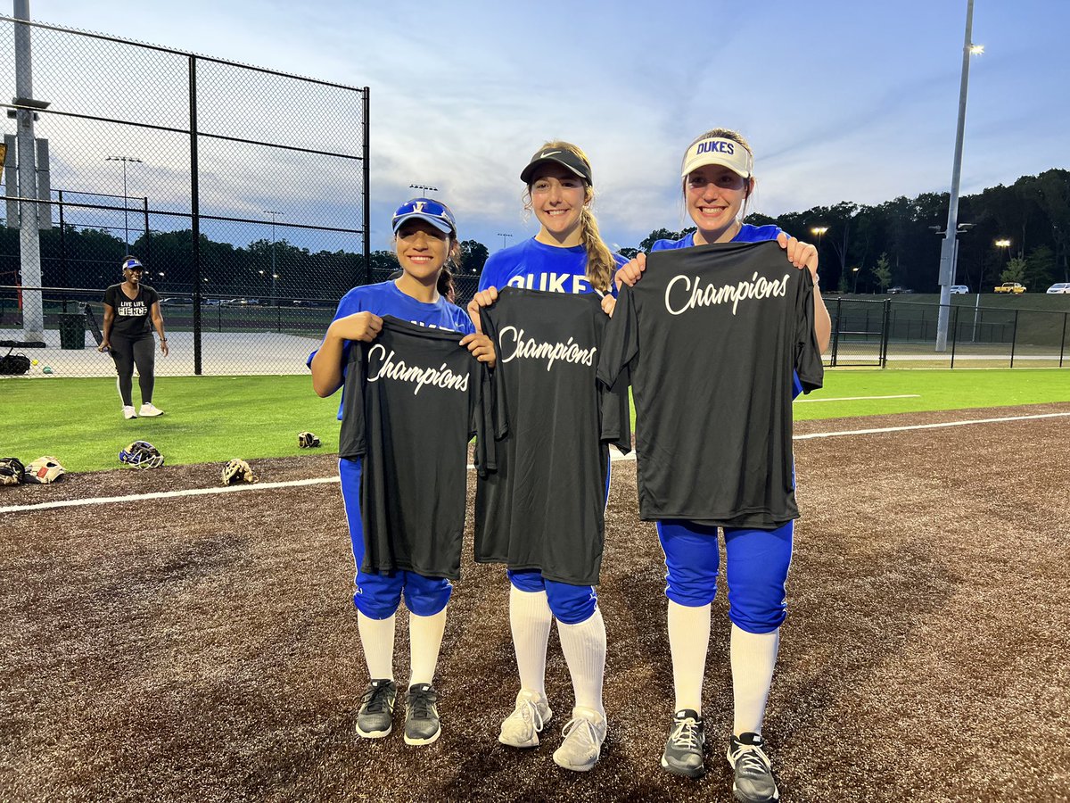 LadyDukesLewis's tweet photo. Love to see it! #SpringTeam 💙 @camilessantiago @kateholland30 @AshleyPosey2023 https://t.co/YbPpOgorIZ