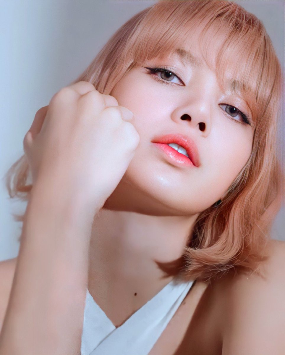 TeamLisaPH's tweet photo. Hey! You. Drop the tags or.....

I vote #Money by LISA for #MúsicaInternacional at this year's #SECAwards 2022 https://t.co/FYUBuhzRHm