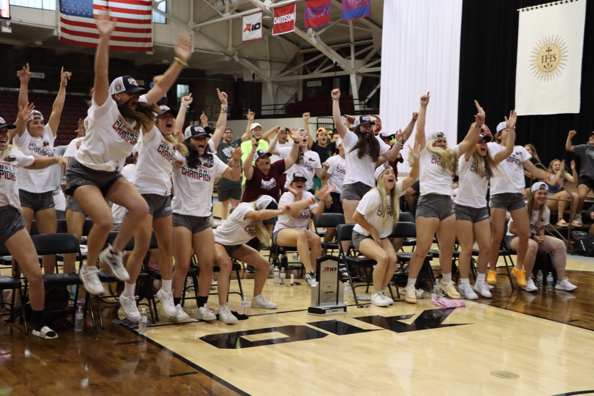 ℙ𝕦𝕥 𝕠𝕟 𝕪𝕠𝕦𝕣 𝕕𝕒𝕟𝕔𝕚𝕟𝕘 𝕤𝕙𝕠𝕖𝕤 💃

#RoadToWCWS
