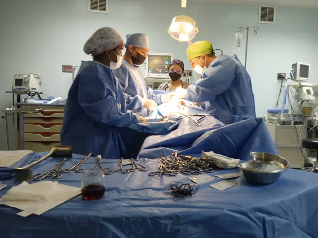 #EstaSemana | Se realizaron 28 cirugías de Complejidad Alta y Baja en el marco del Plan Quirúrgico Nacional, gracias a nuestro Presidente <a href="/NicolasMaduro/">Nicolás Maduro</a>, ministra <a href="/MagaGutierrezV/">Magaly Gutiérrez Viña</a> y Gobernador <a href="/AdolfoP_Oficial/">Adolfo Pereira Gobernador</a>. 
¡La salud es lo primero!

@JavierC_Salud