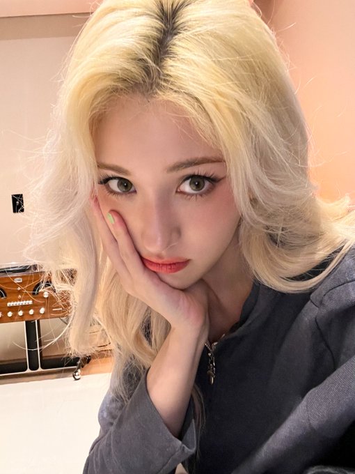 뭉치 보고싶엉 뭉치는 솜 안보고싶엉??? 🥺 just in case you forget my face 🥹 한눈팔지말라고... https://t.co/jxthGNXdx8<a href="/tag/single"class="tags"><span>#single</span></a><a href="/tag/release"class="tags"><span>#release</span></a><a href="/tag/comeback"class="tags"><span>#comeback</span></a><a href="/tag/%EC%A0%84%EC%86%8C%EB%AF%B8"class="tags"><span>#전소미</span></a><a href="/tag/theblacklabel"class="tags"><span>#theblacklabel</span></a>