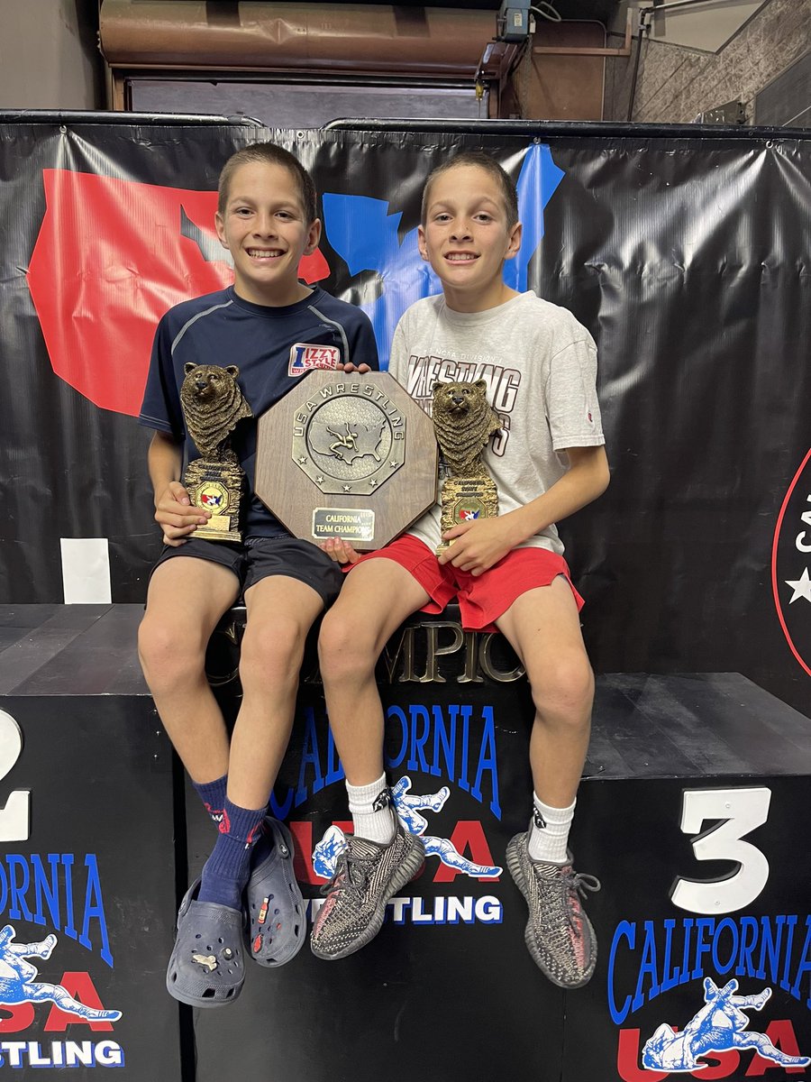 SilvaBackBoys's tweet photo. Fun weekend at the @calUSAwrestling Association Duals, CVWA Greco and Freestyle Champions. Prepping for @USAWrestling 14-U National Duals! #SilvaBacks https://t.co/tPO6yLP2Im