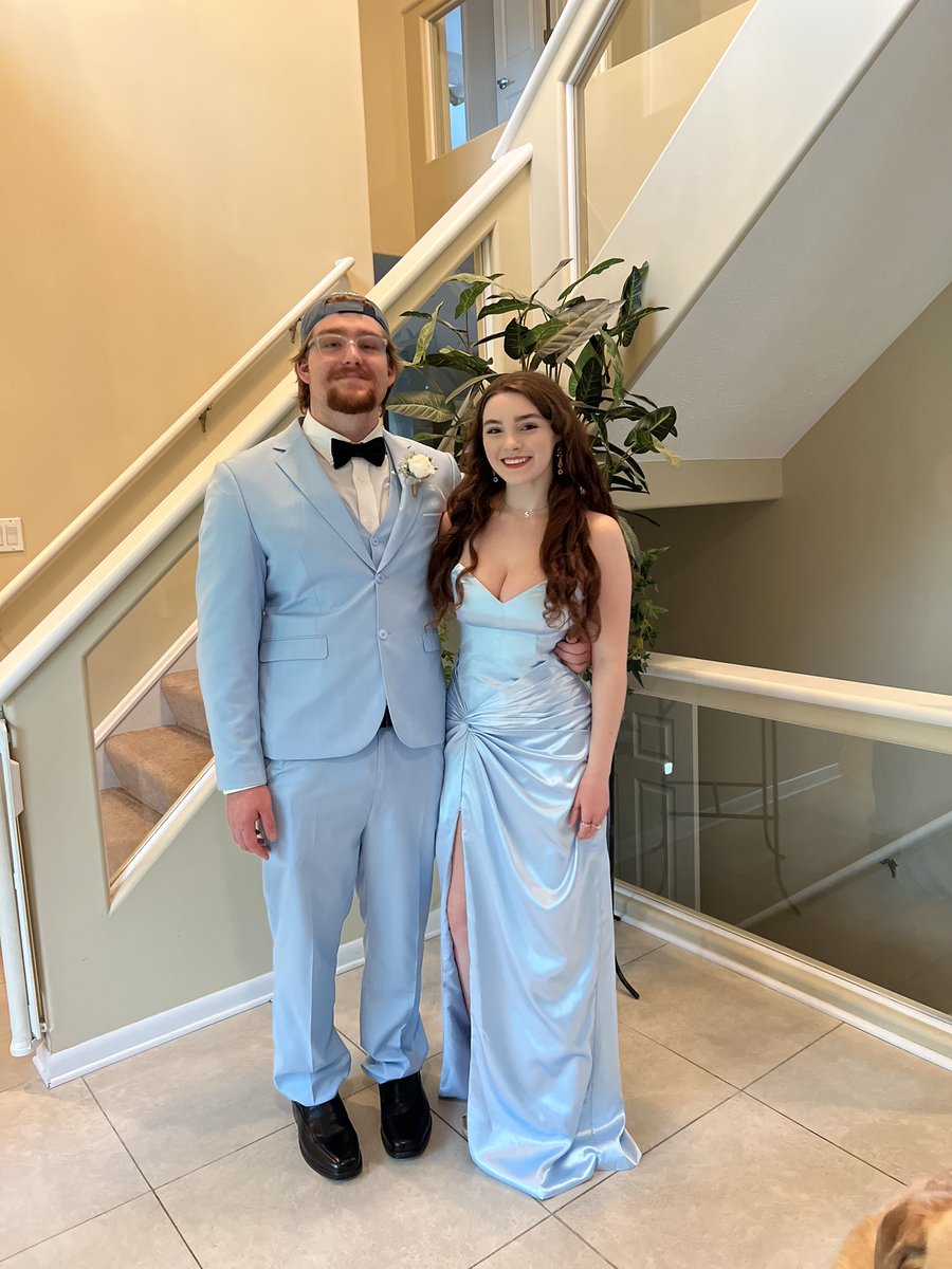 Kal_n_Pal's tweet photo. Happy prom - from the studios of Kal &amp; Pal! https://t.co/0uQgIFe919