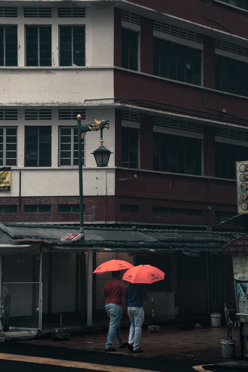 KahHong00's tweet photo. ☂️☂️Kuala Lumpur #streetphoto https://t.co/aiqsesALEU