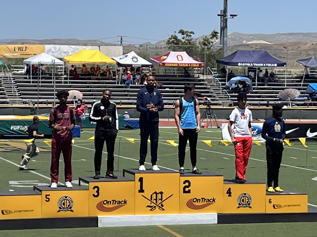 CovinaAthletics's tweet photo. @CIFSS 🏃🏽‍♂️ placers for the @CovinaColts 
Noah Sinpoonpak - 2nd Pole Vault
Marcial Velazquez- 3rd Pole Vault
Kerry Smith - 3rd 400m
Cory Gamero - 3rd discus 
Estevan Brown - 5th long jump
@CovinaValleyUSD @James_Escarcega @SGVNSports https://t.co/NRs9NCjxIG