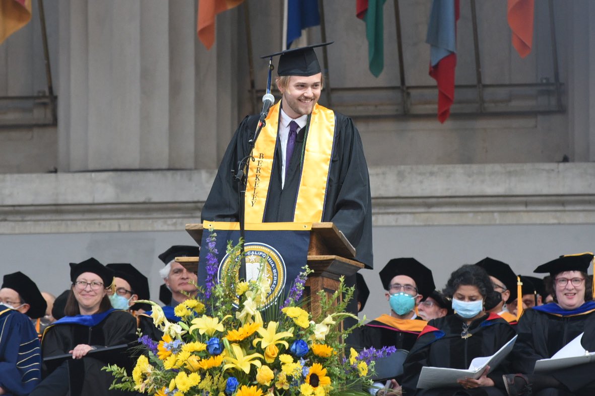 NatureAtCal's tweet photo. “There’s so much in this world worth fighting for,” student commencement speaker Jacob Dadmun said, “and at the end of my life I want to be able to tell my children I did something to make their future brighter, like my parents and grandparents did for me.” #CalGrad #BerkeleyGrad https://t.co/fuQ2R02rjB