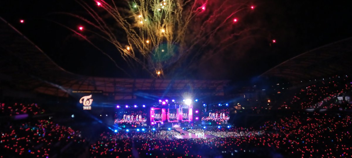 KEITH LOVES TWICE tweet media