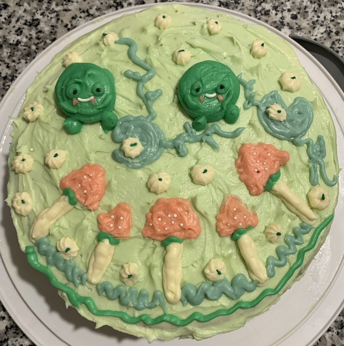 thecloverfey's tweet photo. i made a frog cake for my partner’s birthday owo i think it looks pretty cute
🐸🐸🐸
what do you guys think???
#frogcake #froggycake #VTuberEN #Vtubers https://t.co/DYmFafJTEu
