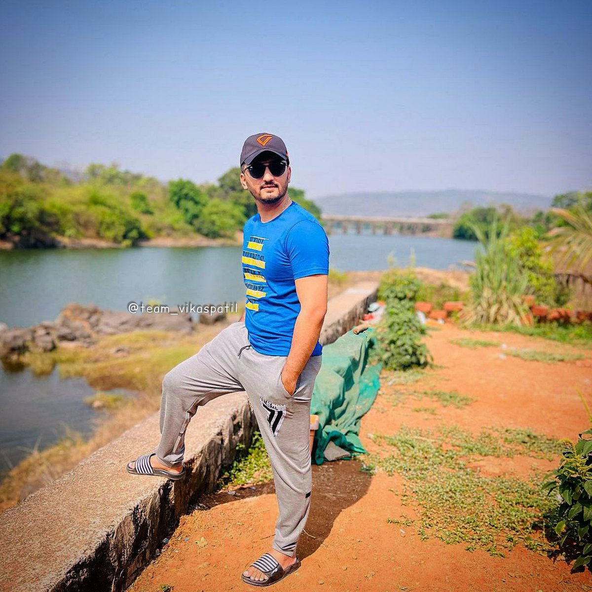 team_vikaspatil's tweet photo. Kokan Diaries 💙💙 @Vikaspatil1982 💫
.
.
.
.
.
#VikasPatil  #MyIdol #तुमचाVikasPatil
#MyEverything  #AkhkhaMaharashtraBaghtoy 
#Kokan #kokandiaries🌴 #TeamVikasPatil #mylove #fangirl  #fanpageedits #fanslove https://t.co/REnuFRljfb