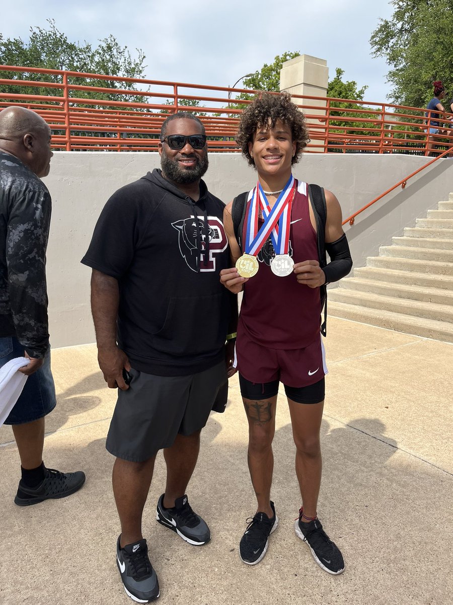 Gchamp2303's tweet photo. Thank you Princeton🖤 @f_princeton @Tyron__Stewart @PrincetonISD @PrincetonISDAt1 @princetonherald @PrincetonHSFB @princetonhsATS @Princetoncheers https://t.co/ve3qXwBf6a
