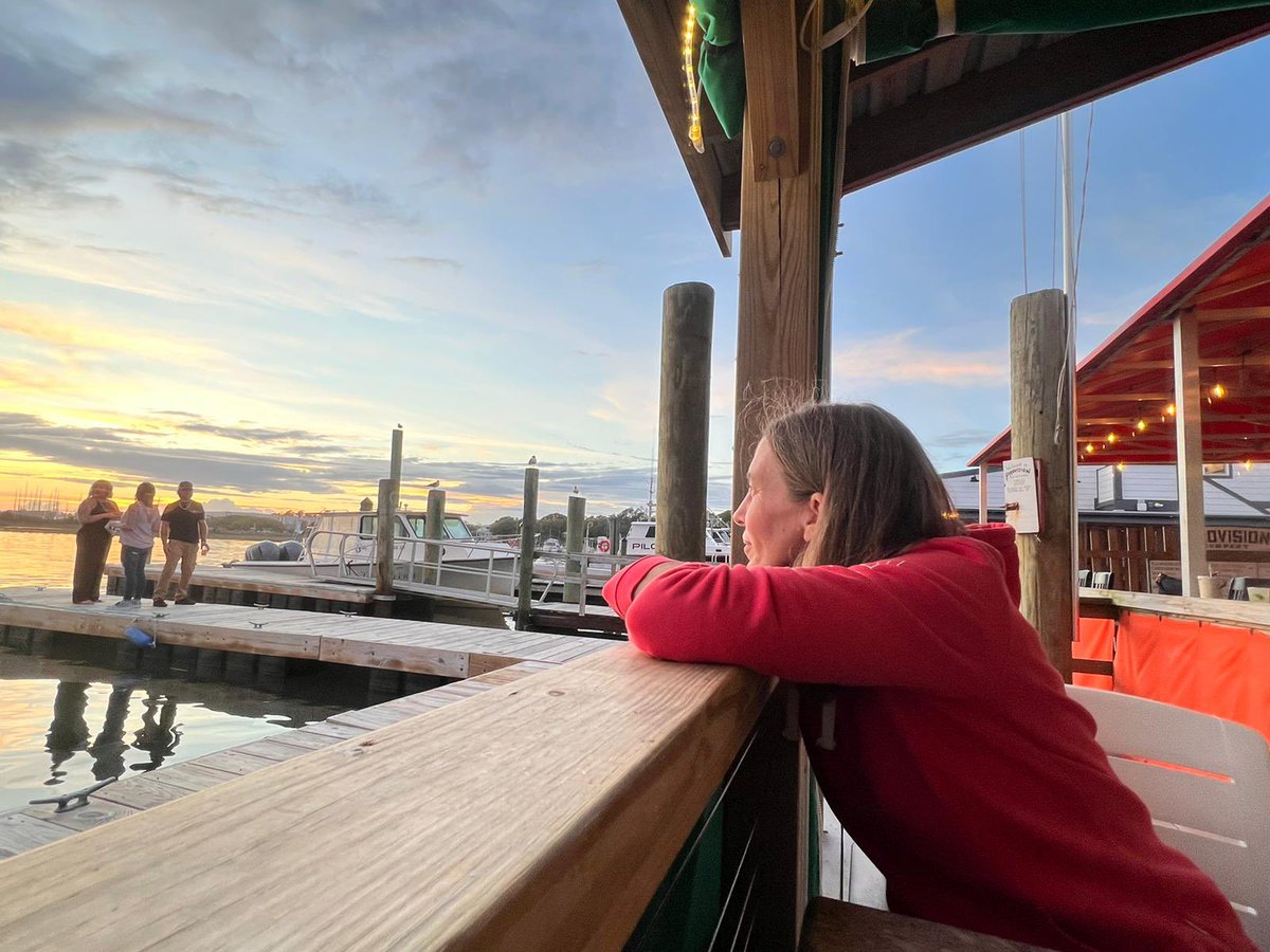 EriSchliemann's tweet photo. Spent the weekend in a magical place. Guess what movie I learnt was filmed here? Look at the pictures, watch the trailer and you’ll see.
#nicholasspark #southport #safehaven #magicalhour and yes, the water suits me… https://t.co/uoe9pvEpXZ