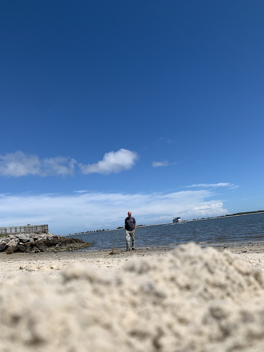 EriSchliemann's tweet photo. Spent the weekend in a magical place. Guess what movie I learnt was filmed here? Look at the pictures, watch the trailer and you’ll see.
#nicholasspark #southport #safehaven #magicalhour and yes, the water suits me… https://t.co/uoe9pvEpXZ