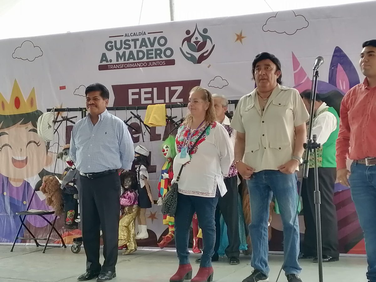 LindavistaI's tweet photo. A, principio de este mes acompañamos a nuestro Alcalde Francisco Chiguil en la entrega de juguetes celebrando el día día del niño
@fchiguil @TuAlcaldiaGAM @Claudiashein https://t.co/cJWO6qqspy