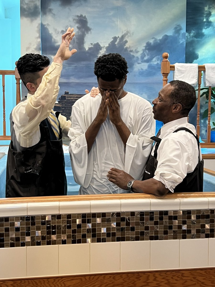 _AliveandRemain's tweet photo. Jesus saves!
You have to tell somebody you know, he’s still saving! 🙌🏽

#baptizedinjesusname #baptized #savedbygrace #jesussaves #jesus #heaven #theangelsarerejoicing https://t.co/dEIzIzEtjw