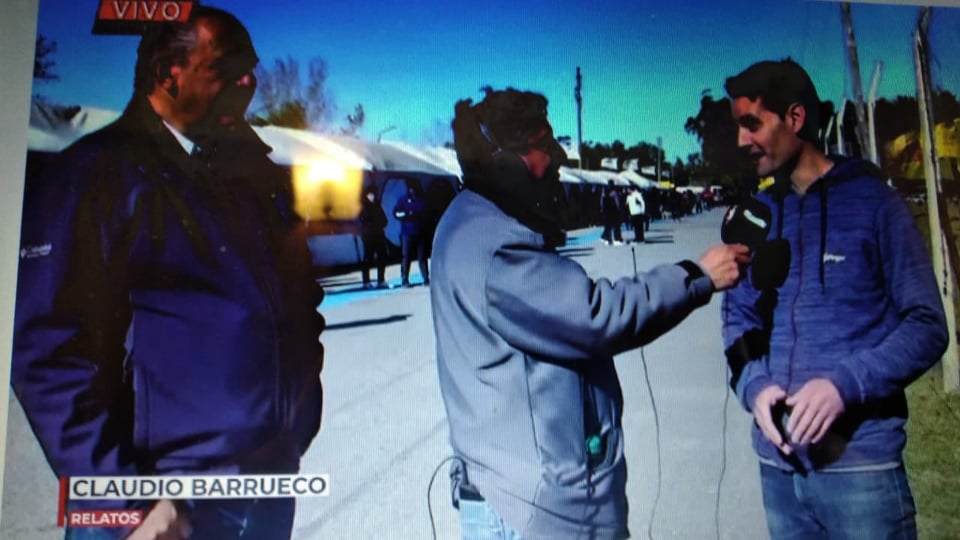 ClaudioBarrueco's tweet photo. "Porque siento que yo, alguna vez me perdí
Y hoy que me levanté, puedo decir que volví".

¡Gracias a todos los que confiaron!

¡Gracias a todos los que hicieron el aguante!

#Streaming #Automovilismo #Zonal https://t.co/2xMGfDcIxI