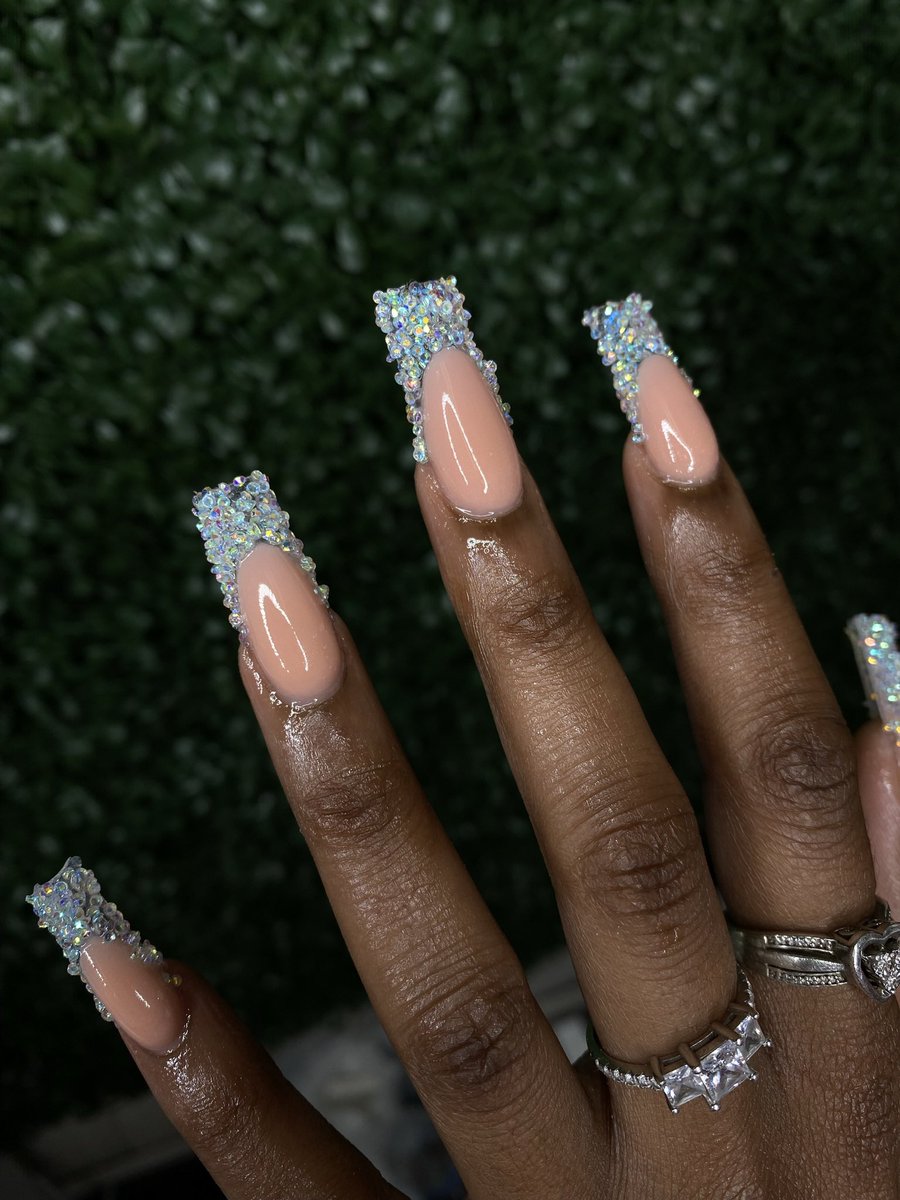 LizzaayNails's tweet photo. Pixie Frenchies 🤩
#nails #rvanails #frenchtipnails #dmv #rva #cutenails #nailideas 

Booking:
https://t.co/paIULHrXrR https://t.co/pLzey5AXcb
