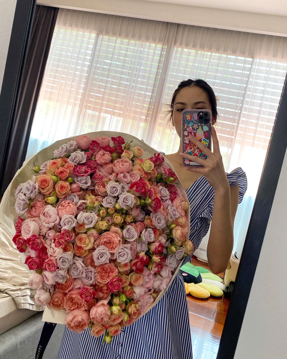 pangchols's tweet photo. Send me flowers

I mean the other flower https://t.co/eKLUQVEvhA