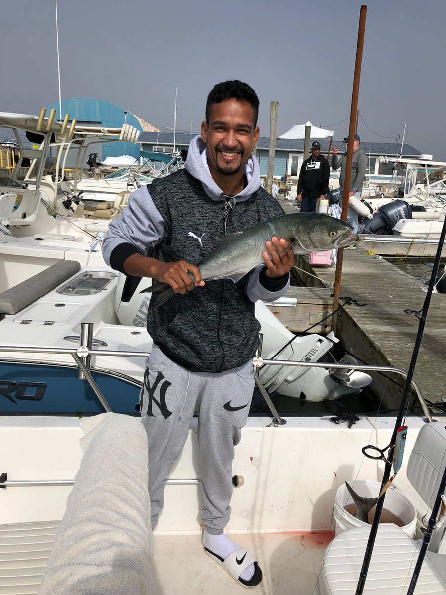 EstivanFalcao's tweet photo. Hoje foi dia de pesca https://t.co/NaJU5vxdLw