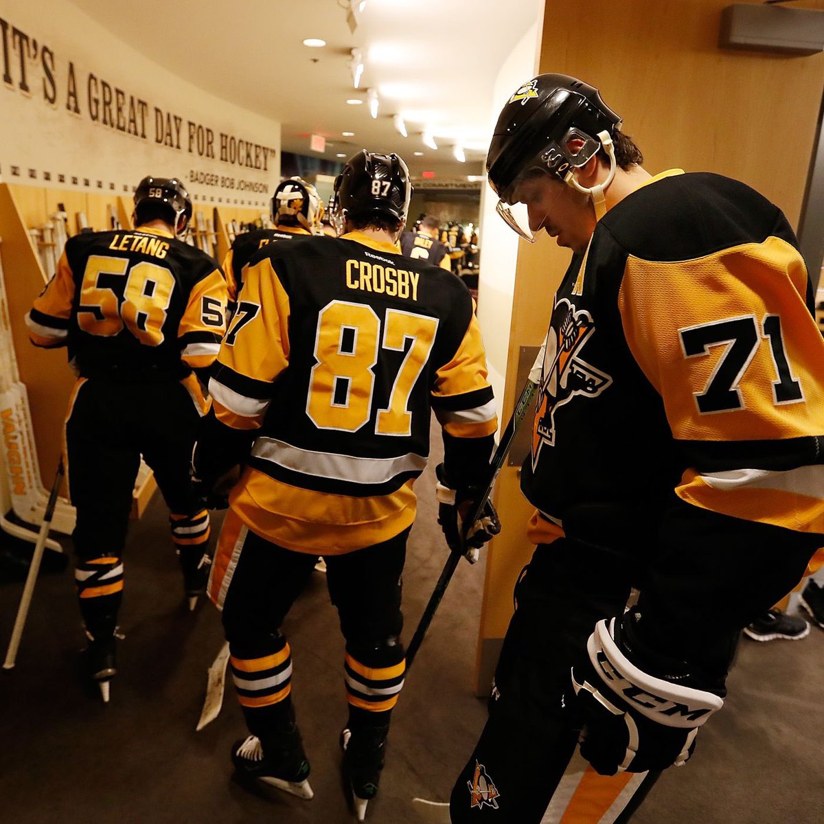 nickmaraldo's tweet photo. If this was indeed the last ride for these 3 it’s been a pleasure to watch and I’m forever grateful to be able to see them lift Lord Stanley 3 times 👏🏻👏🏻🤟🏻🤟🏻 https://t.co/MooUOyTgp1