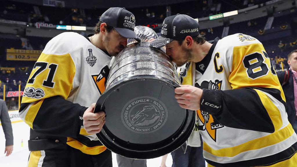 nickmaraldo's tweet photo. If this was indeed the last ride for these 3 it’s been a pleasure to watch and I’m forever grateful to be able to see them lift Lord Stanley 3 times 👏🏻👏🏻🤟🏻🤟🏻 https://t.co/MooUOyTgp1