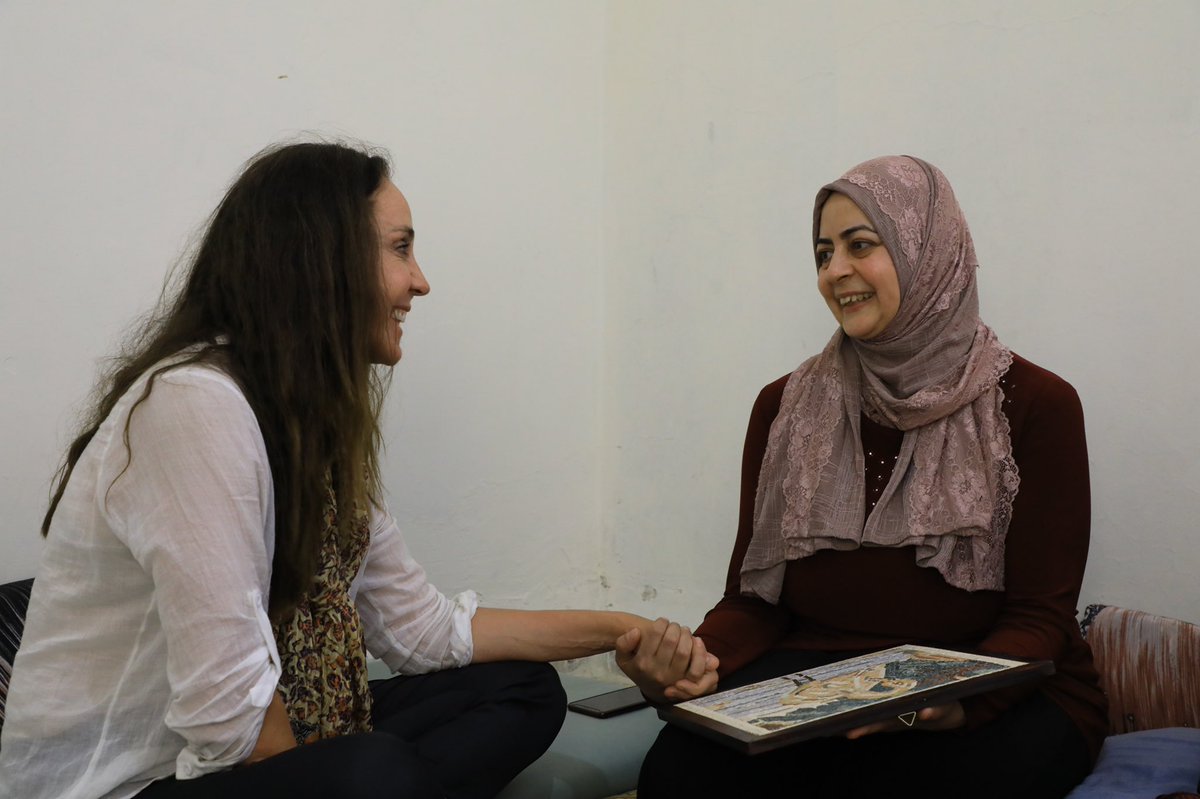 I am currently in Jordan visiting refugee women. Here i met 47 year old Malak, a former teacher who is from Syria, who was forced to flee her home because of the war.  Her story is heart wrenching.  Register now to hear this fascinating conversation. ow.ly/IXaT50J4Gy3