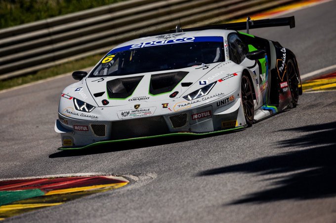 AutoyPista's tweet photo. Tras gran remontada, el piloto mexicano @raulguzman_m terminó en 4° lugar, acompañado por su coequipero, el
neerlandés Daan Pijl, la primera fecha del Campeonato Italiano GT de Resistencia, en la clase PRO GT3, sobre el largo y demandante circuito siciliano de Pergusa, Italia. https://t.co/romS4Un4xG