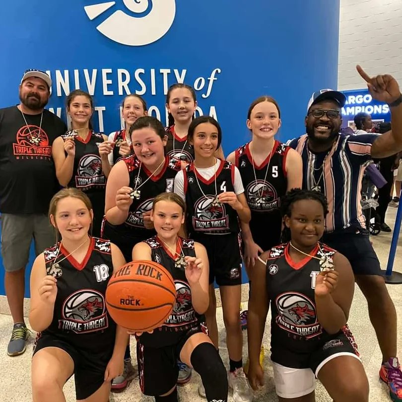 RMimsBasketball's tweet photo. 6th grade champs!!  Proud of my girls! https://t.co/hPDN2iU8fb