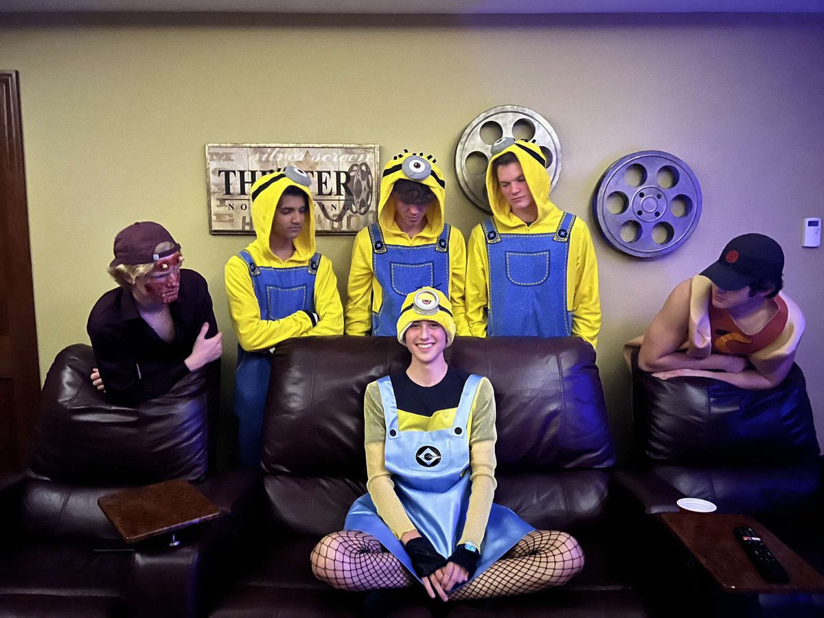 Gru's Hitmen tweet media