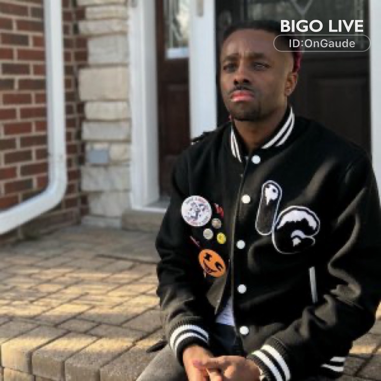 FreshCredit800's tweet photo. Come and see Blessins streaming live on #BIGOLIVE and make new friends! 
https://t.co/7S2Hm94rpn https://t.co/Kj1WyG2arC